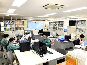 ニッパク装備 株式会社／横浜市鶴見区／船舶全般における居住区の設計・内装工事／営業部